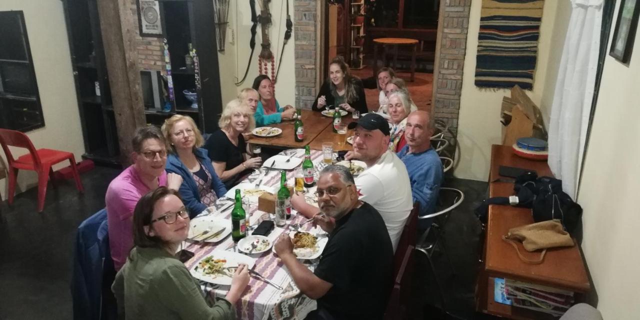 Smiley'S Homestay بيراستاغي الغرفة الصورة