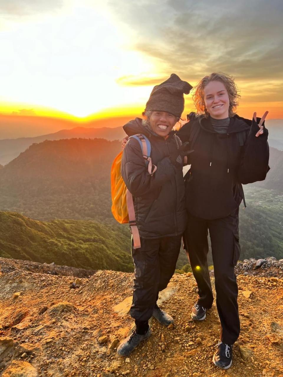 Smiley'S Homestay بيراستاغي المظهر الخارجي الصورة