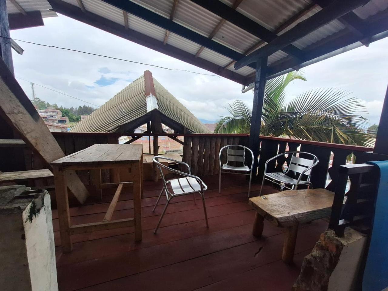 Smiley'S Homestay بيراستاغي المظهر الخارجي الصورة