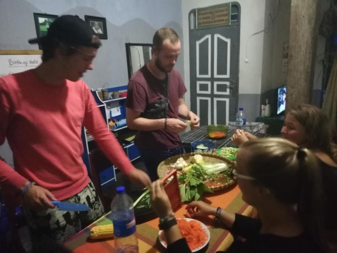 Smiley'S Homestay بيراستاغي المظهر الخارجي الصورة